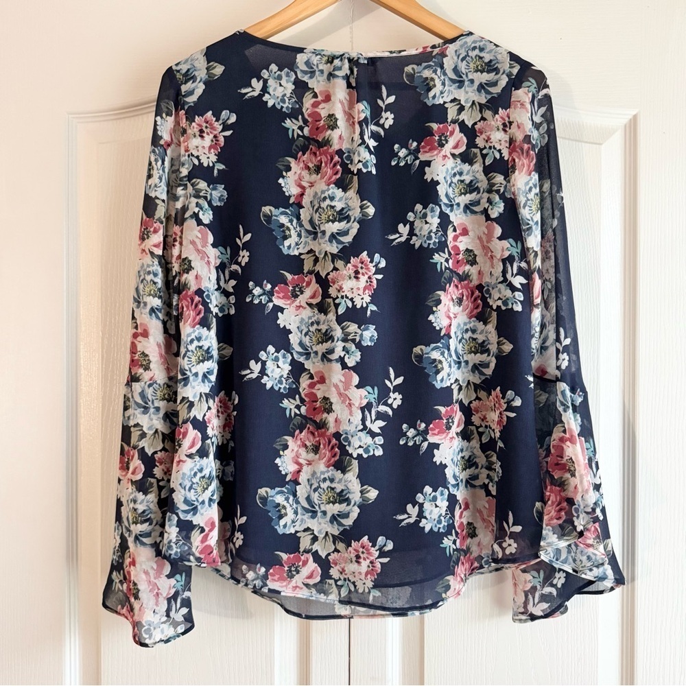 White House Black Market Floral Tiered Flounce Top - Picture 9 of 10